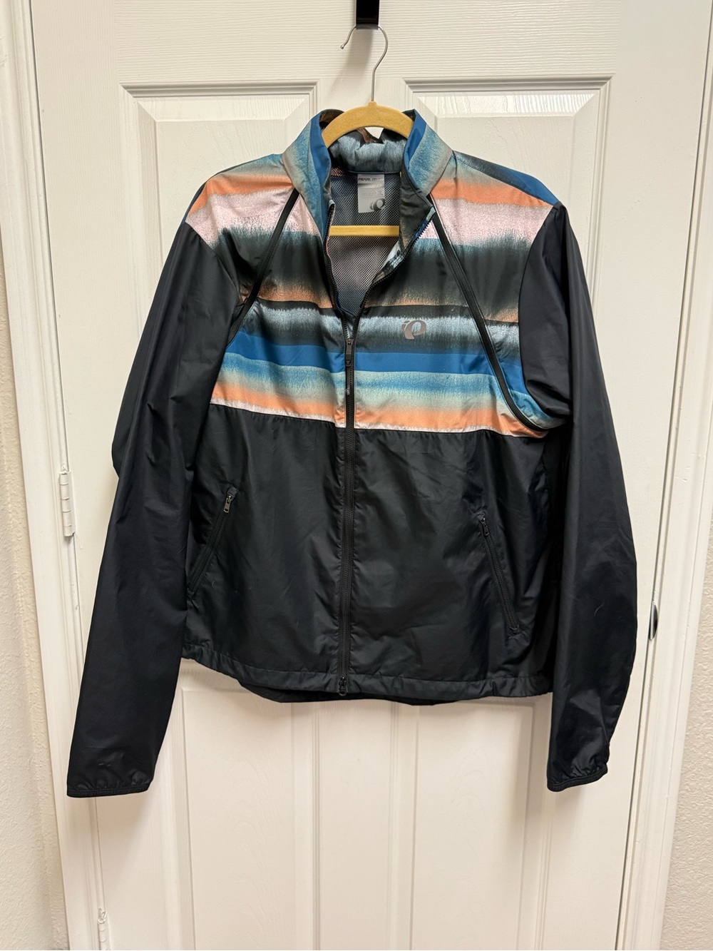 Pearl Izumi Lightweight Cycling Jacket with Multicolor Stripe Yoke